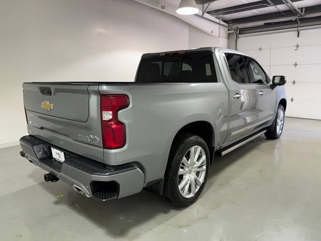 Used 2025 Chevrolet Silverado 1500 High Country AWD/4WD image 7