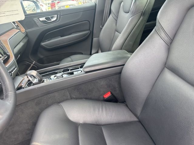 Used 2023 Volvo XC60 B5 Plus w/ Protection Package Premier image 15