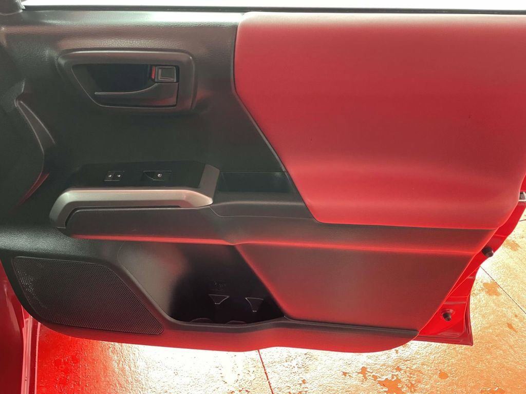 Used 2022 Toyota Tacoma SR5 image 44