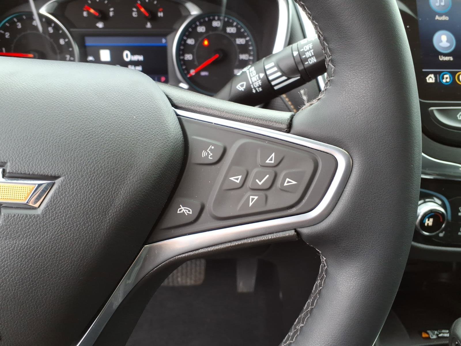 Used 2023 Chevrolet Equinox Premier image 19