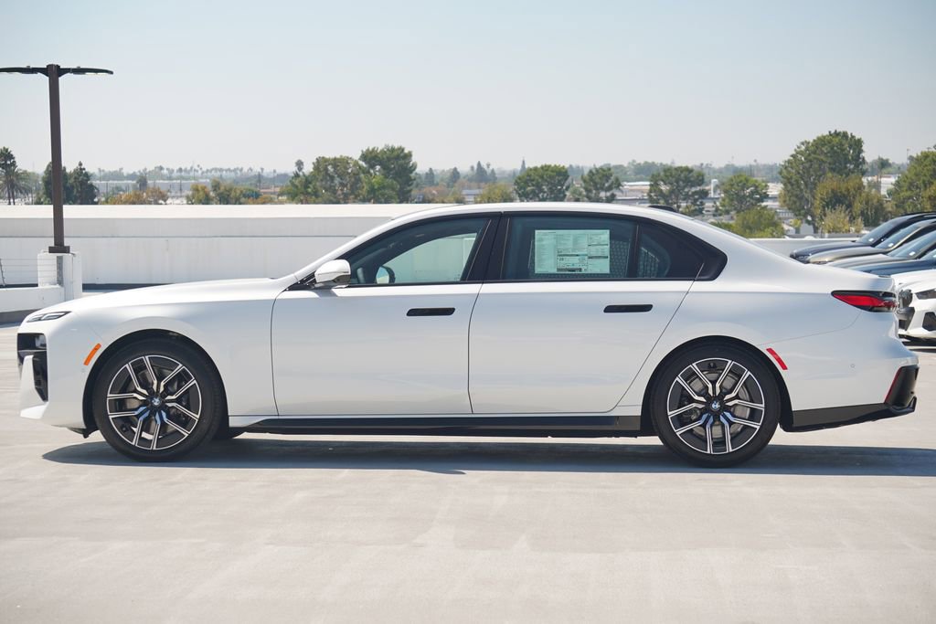 New 2026 BMW 740i w/ Premium Package image 4