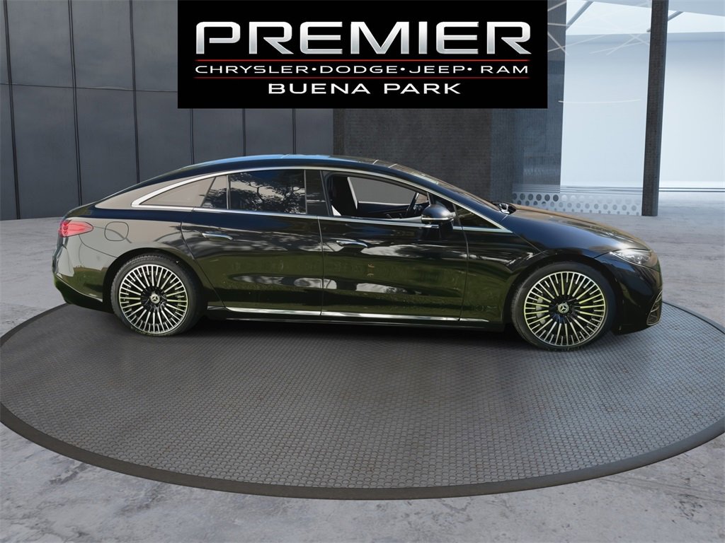 Used 2023 Mercedes-Benz EQS 580 4MATIC Sedan image 2