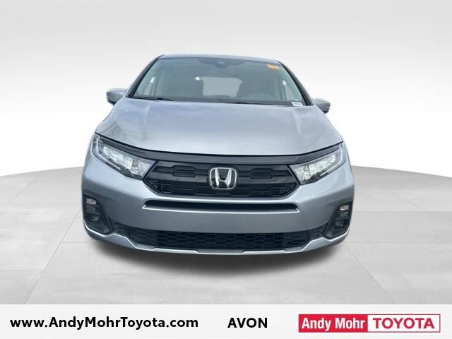 Used 2025 Honda Odyssey Touring image 3