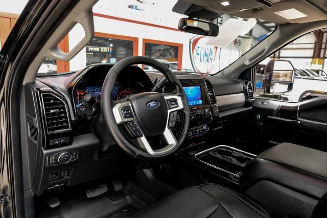 Used 2021 Ford F250 Lariat w/ Lariat Ultimate Package AWD/4WD image 5