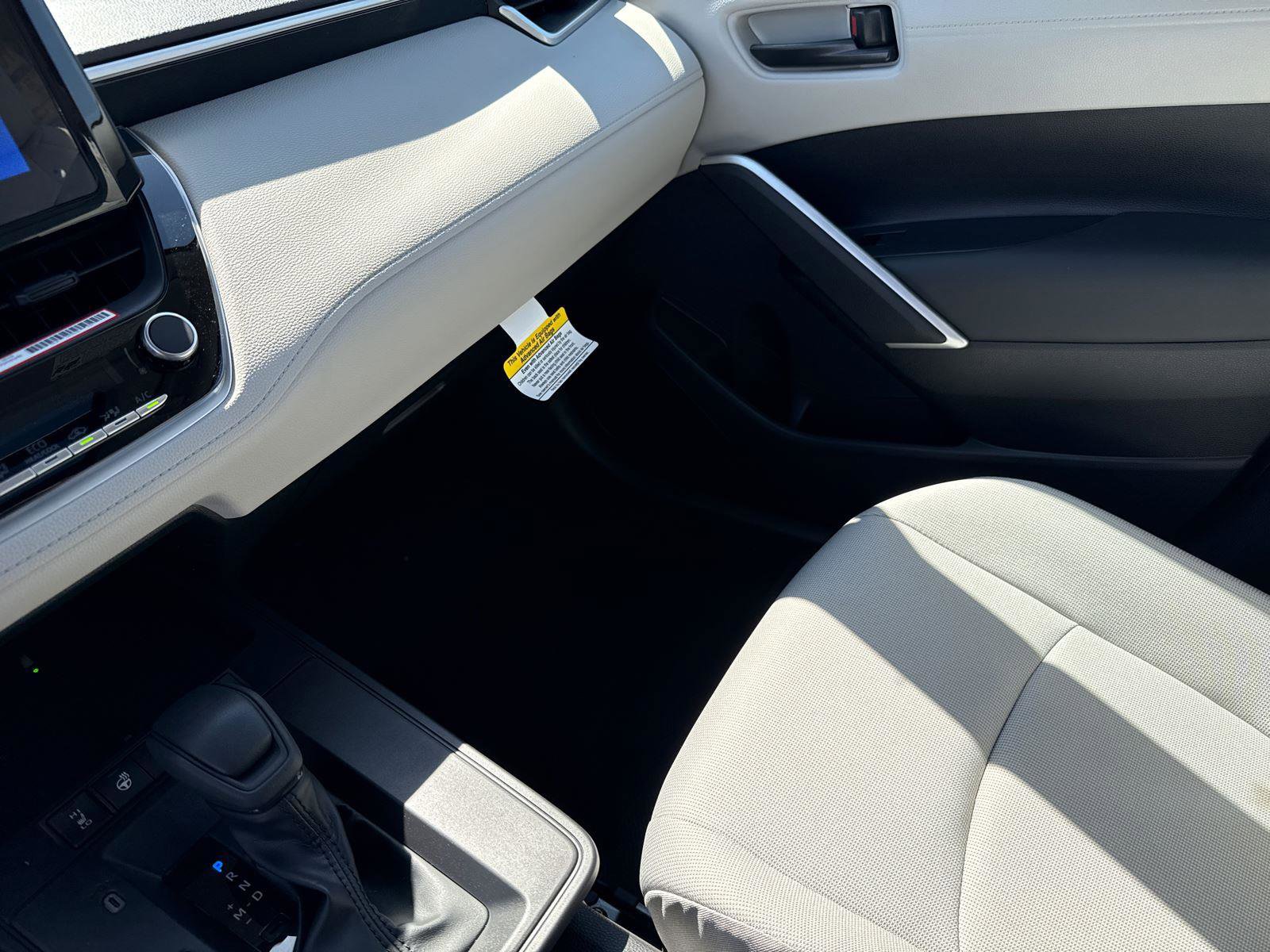 Used 2026 Toyota Corolla Cross LE w/ Moonroof Package AWD/4WD image 22