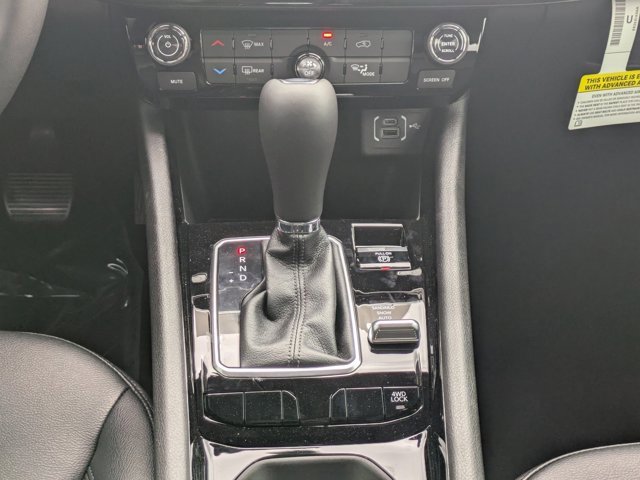 New 2026 Jeep Compass Latitude image 17