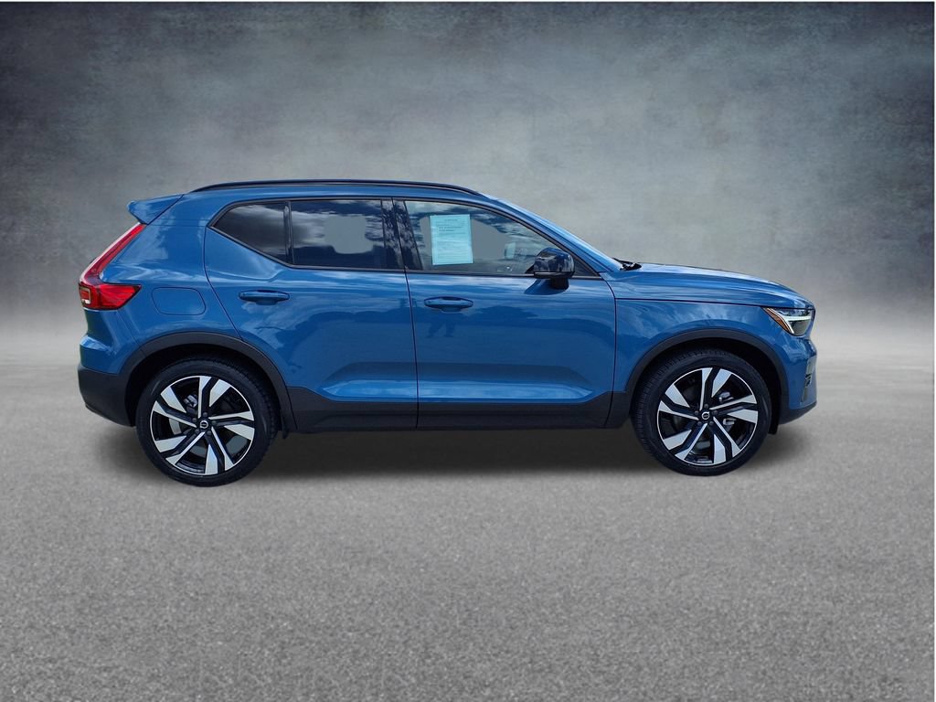 Certified 2023 Volvo XC40 B5 Ultimate w/ Protection Package Premier AWD/4WD image 9