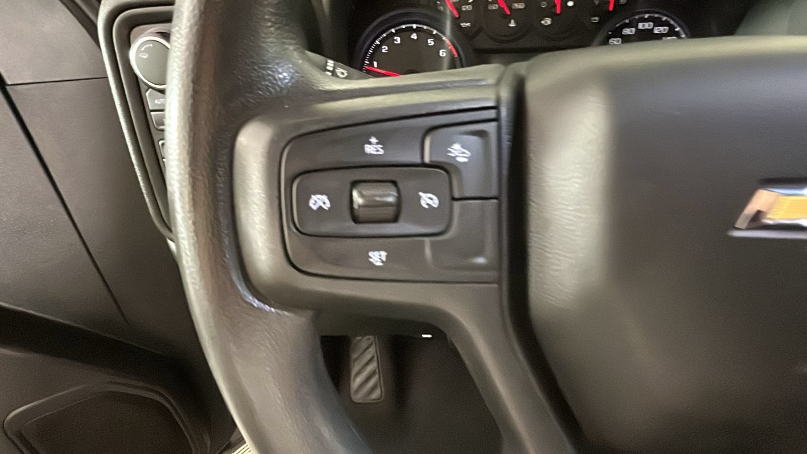 Used 2024 Chevrolet Silverado 1500 Custom AWD/4WD image 17