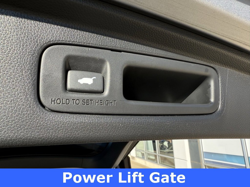 Used 2023 Honda CR-V Sport Touring image 7