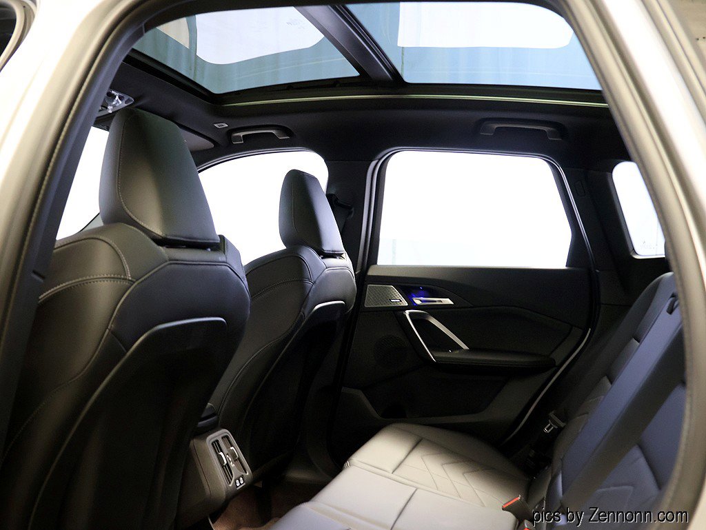 Used 2025 BMW X1 M35i w/ Premium Package image 13