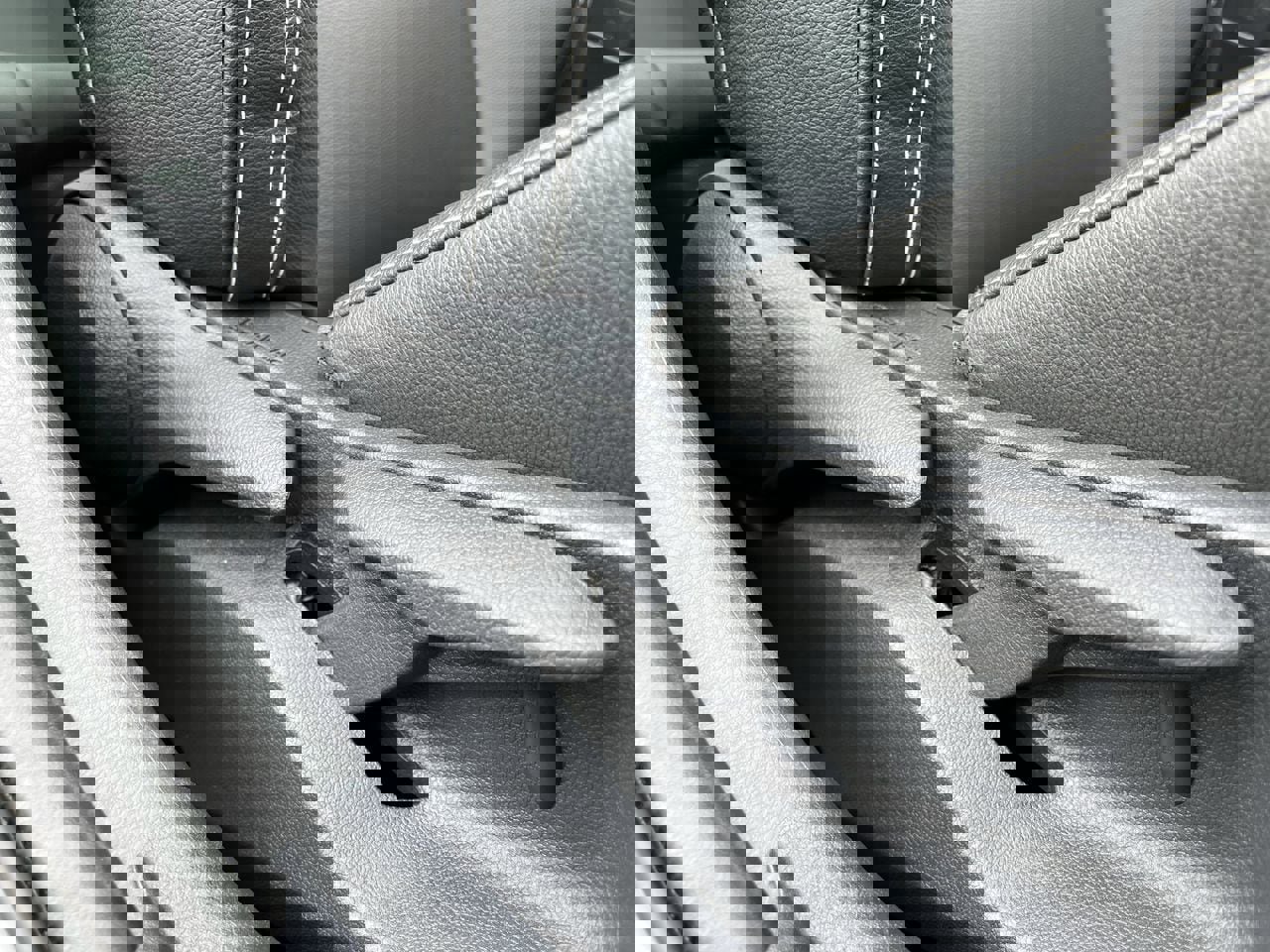 Used 2025 Toyota Camry SE w/ Convenience Package image 25