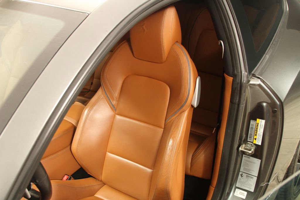 Used 2013 Ferrari FF image 22