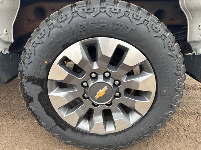 Certified 2021 Chevrolet Silverado 2500 Custom w/ Custom Value Package image 12