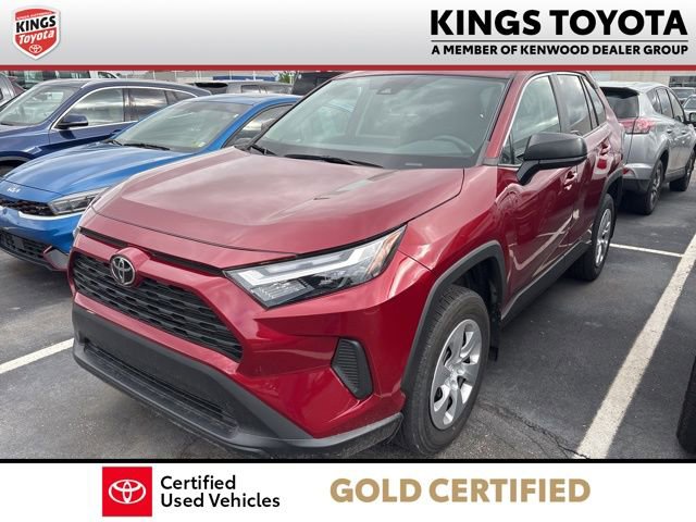 Used 2023 Toyota RAV4 LE FWD image 4