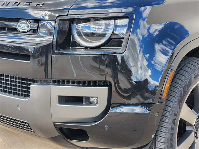 New 2026 Land Rover Defender 130 V8 image 5