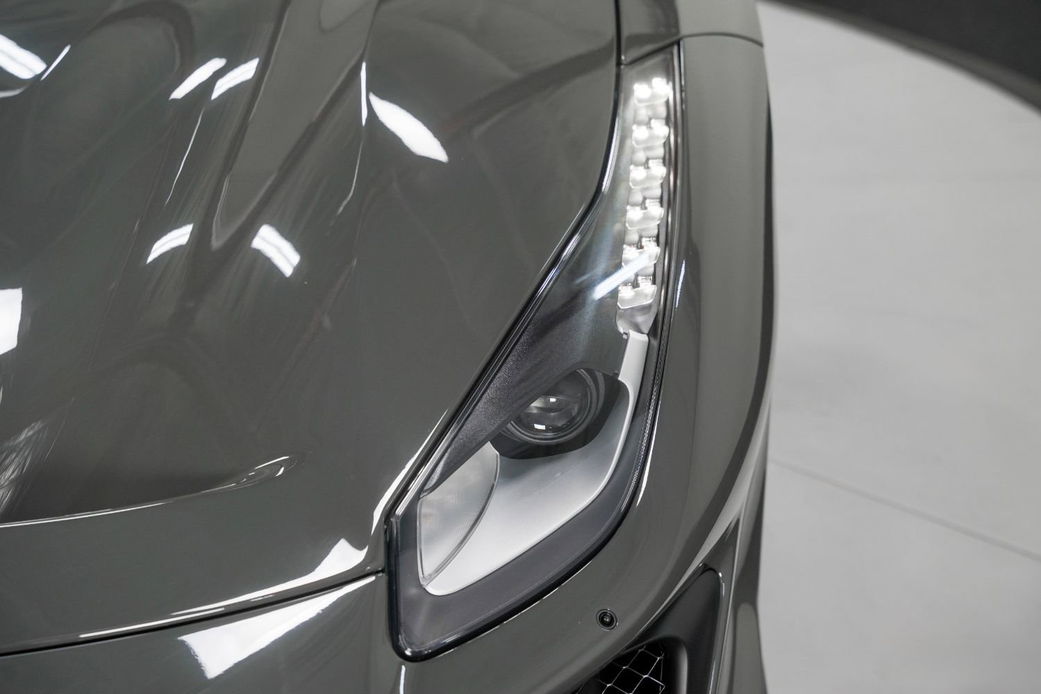 Used 2020 Ferrari 488 Pista Coupe image 15