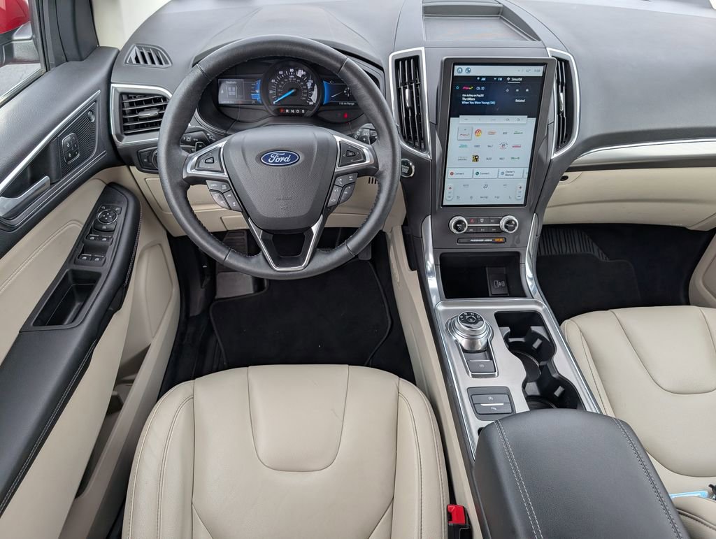Used 2022 Ford Edge Titanium w/ Class II Trailer Tow Package image 12