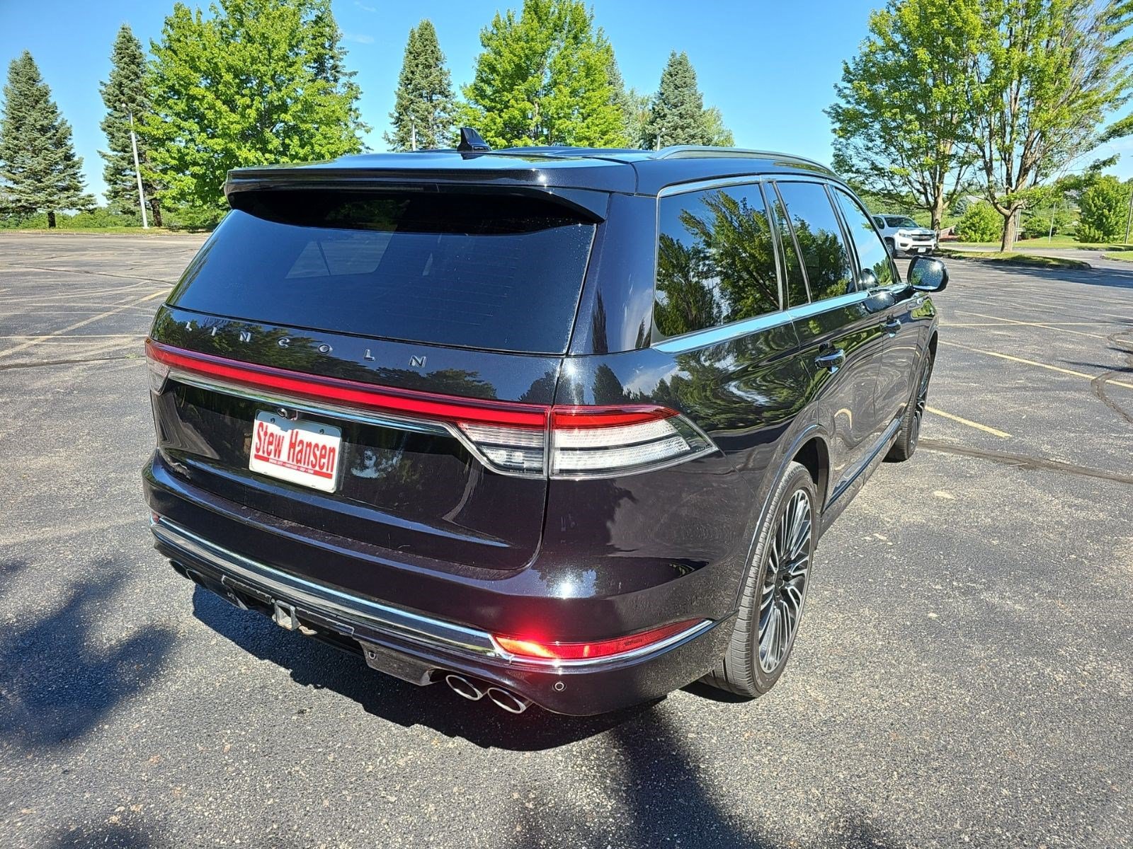 Used 2021 Lincoln Aviator Black Label w/ Class IV Trailer Tow Package AWD/4WD image 6