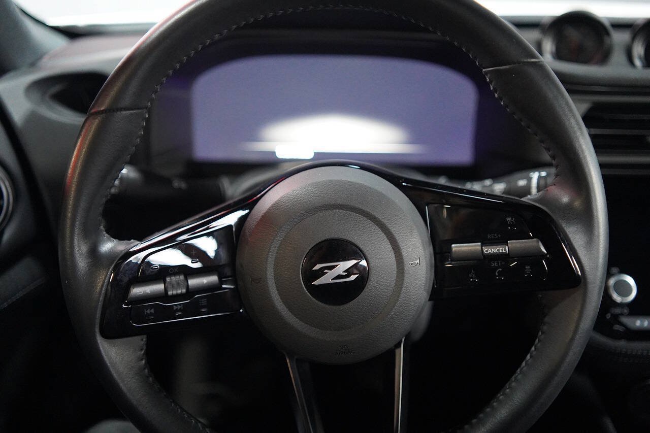 Used 2025 Nissan Z Sport w/ Floor Mat Package RWD image 83