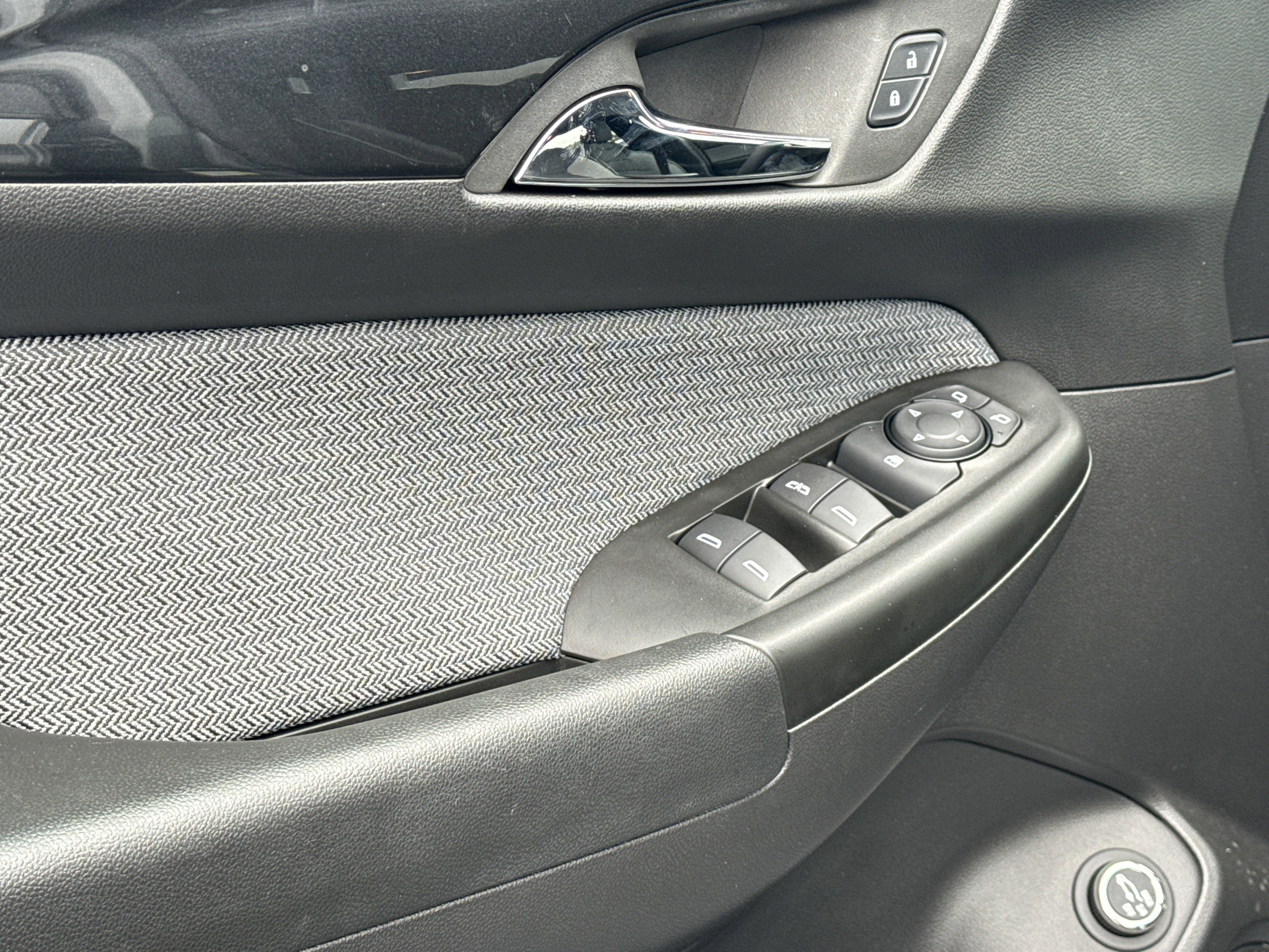 Certified 2024 Chevrolet TrailBlazer LT w/ Convenience Package image 15