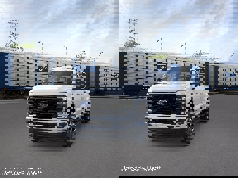 New 2026 Ford F350 XL AWD/4WD image 2