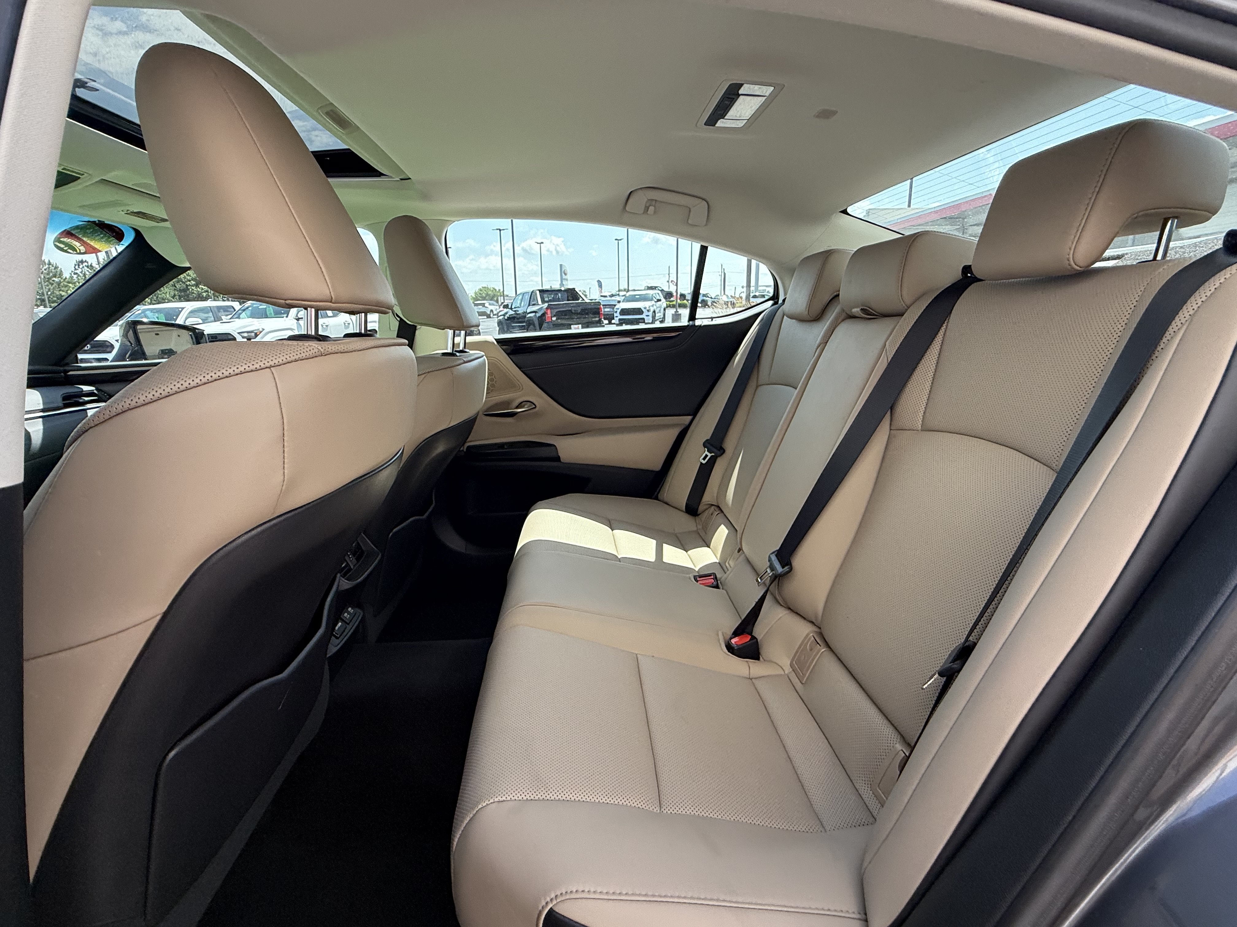 Used 2021 Lexus ES 250 w/ Premium Package AWD/4WD image 25