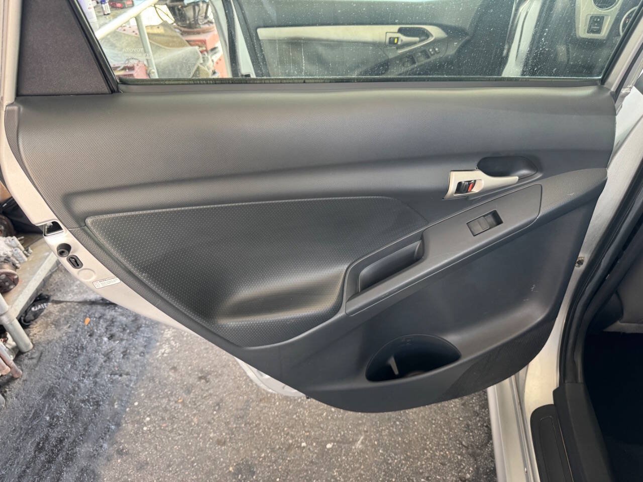 Used 2009 Toyota Matrix FWD image 18