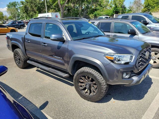 Used 2020 Toyota Tacoma TRD Off-Road AWD/4WD image 3