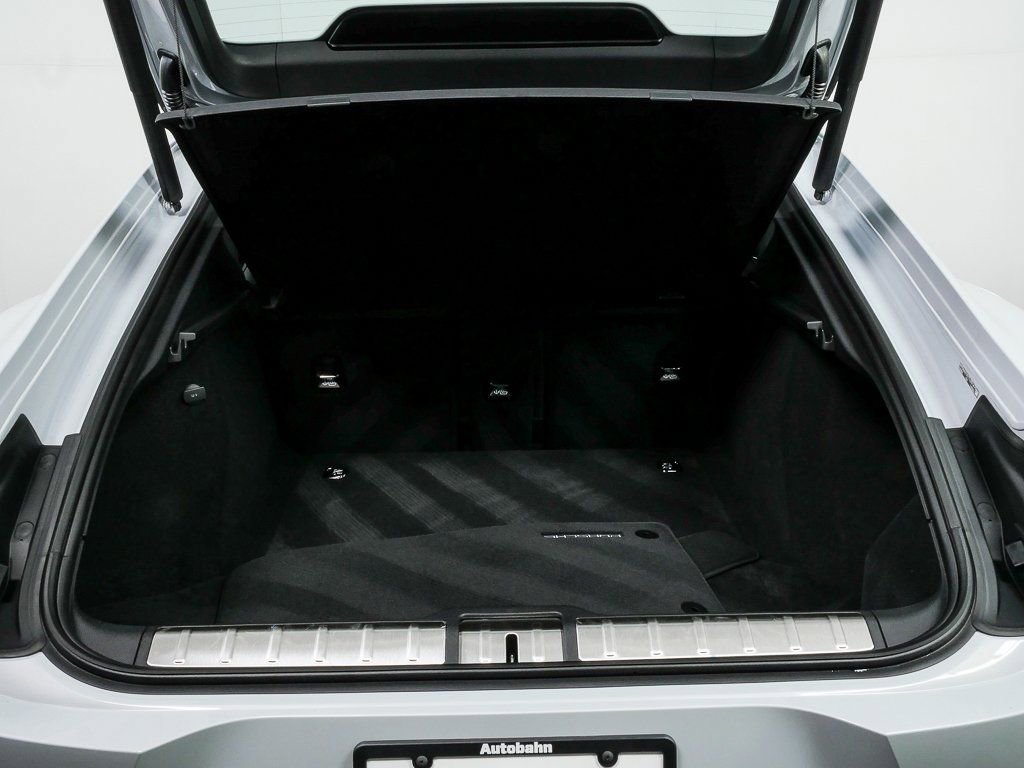 New 2026 Porsche Panamera image 32