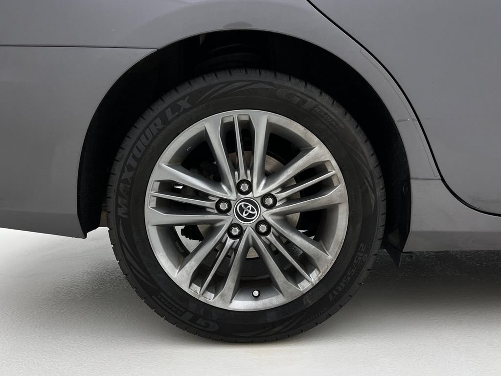 Used 2016 Toyota Camry SE FWD image 27