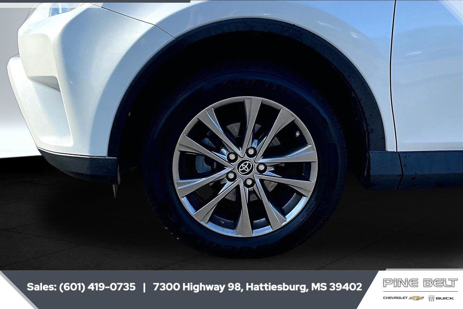 Used 2018 Toyota RAV4 Limited FWD image 7