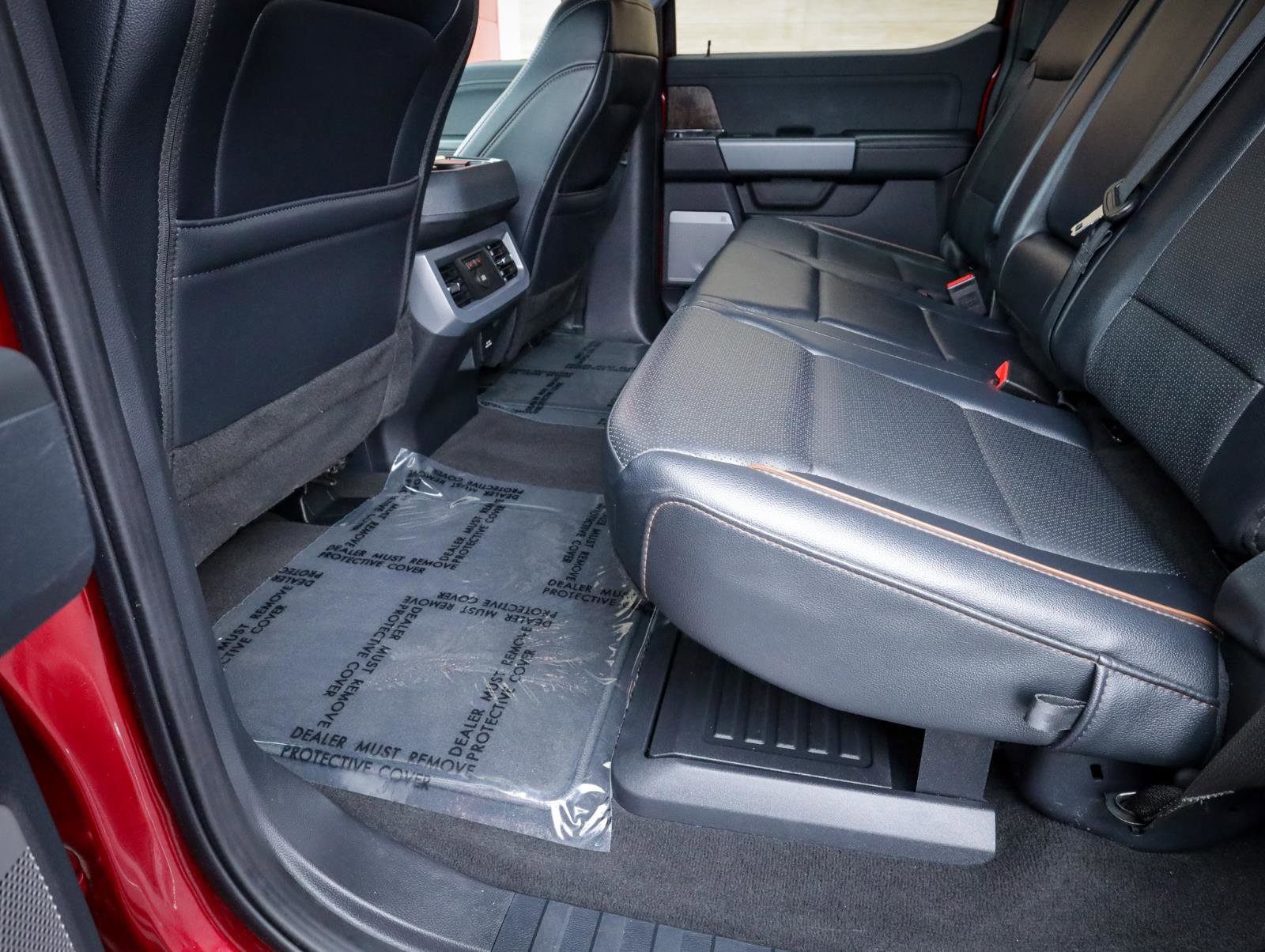 Used 2025 Ford F350 Lariat image 31