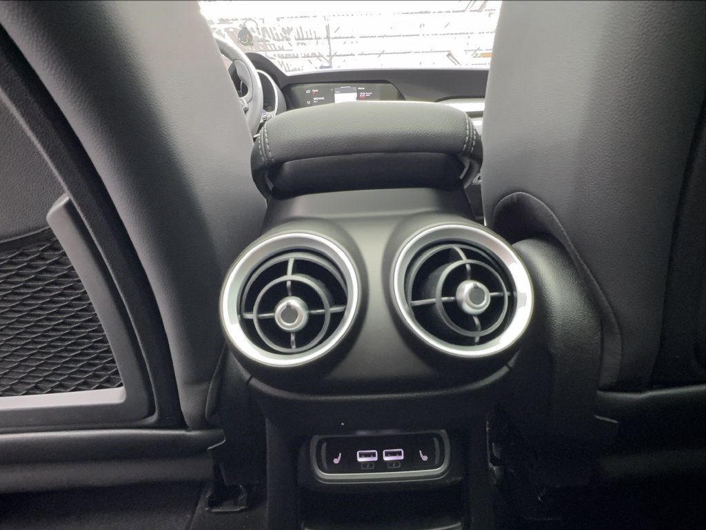 New 2026 Alfa Romeo Stelvio Sprint AWD/4WD image 44