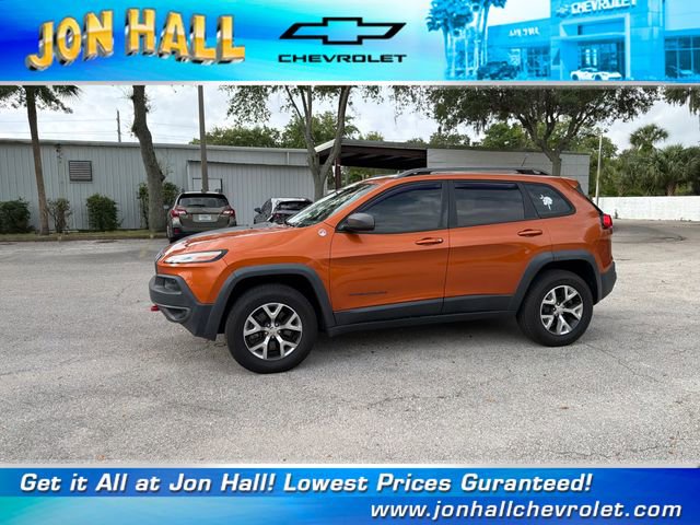 Used 2015 Jeep Cherokee Trailhawk w/ Comfort/Convenience Group AWD/4WD image 4