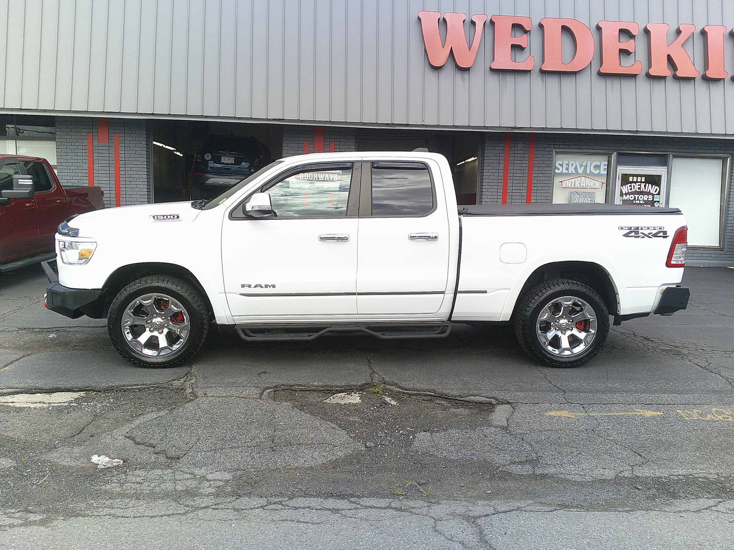 Used 2020 RAM 1500 Big Horn AWD/4WD image 12