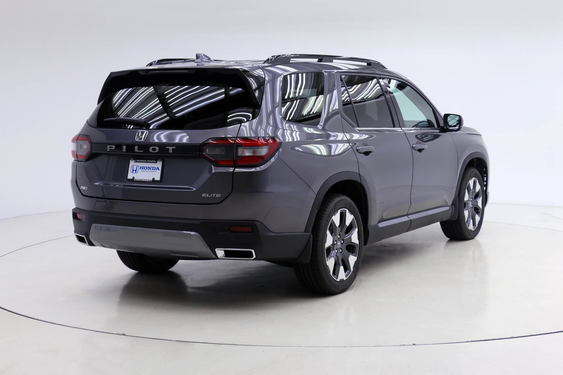 New 2026 Honda Pilot Elite image 2