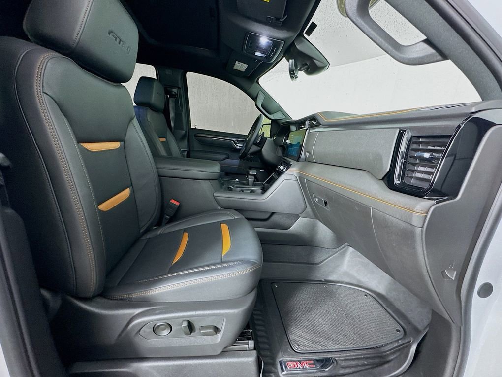 Used 2025 GMC Sierra 1500 AT4 w/ AT4 Premium Package AWD/4WD image 30