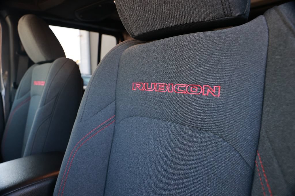 Used 2025 Jeep Wrangler Unlimited Rubicon AWD/4WD image 18