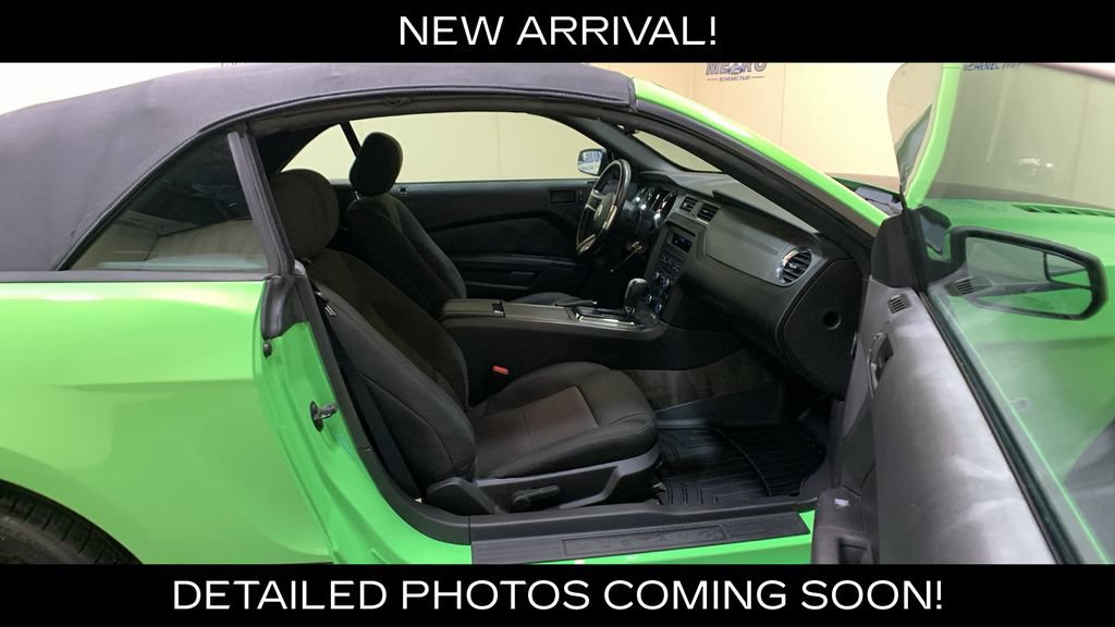Used 2014 Ford Mustang GT w/ Equipment Group 301A RWD image 12