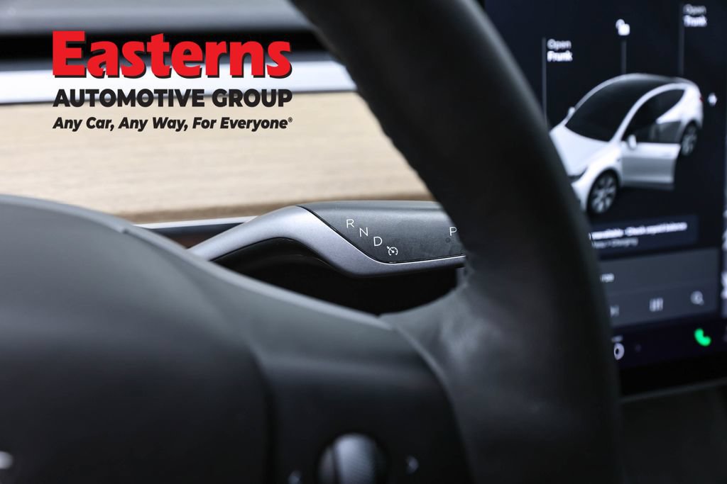 Used 2021 Tesla Model Y Long Range AWD/4WD image 13