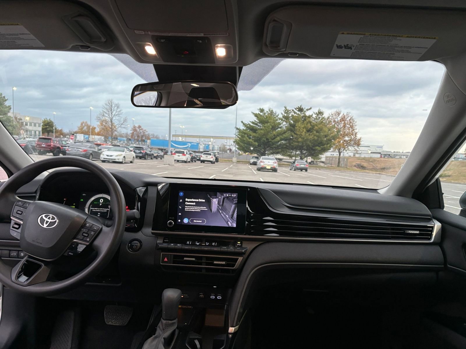 Used 2025 Toyota Camry LE image 32