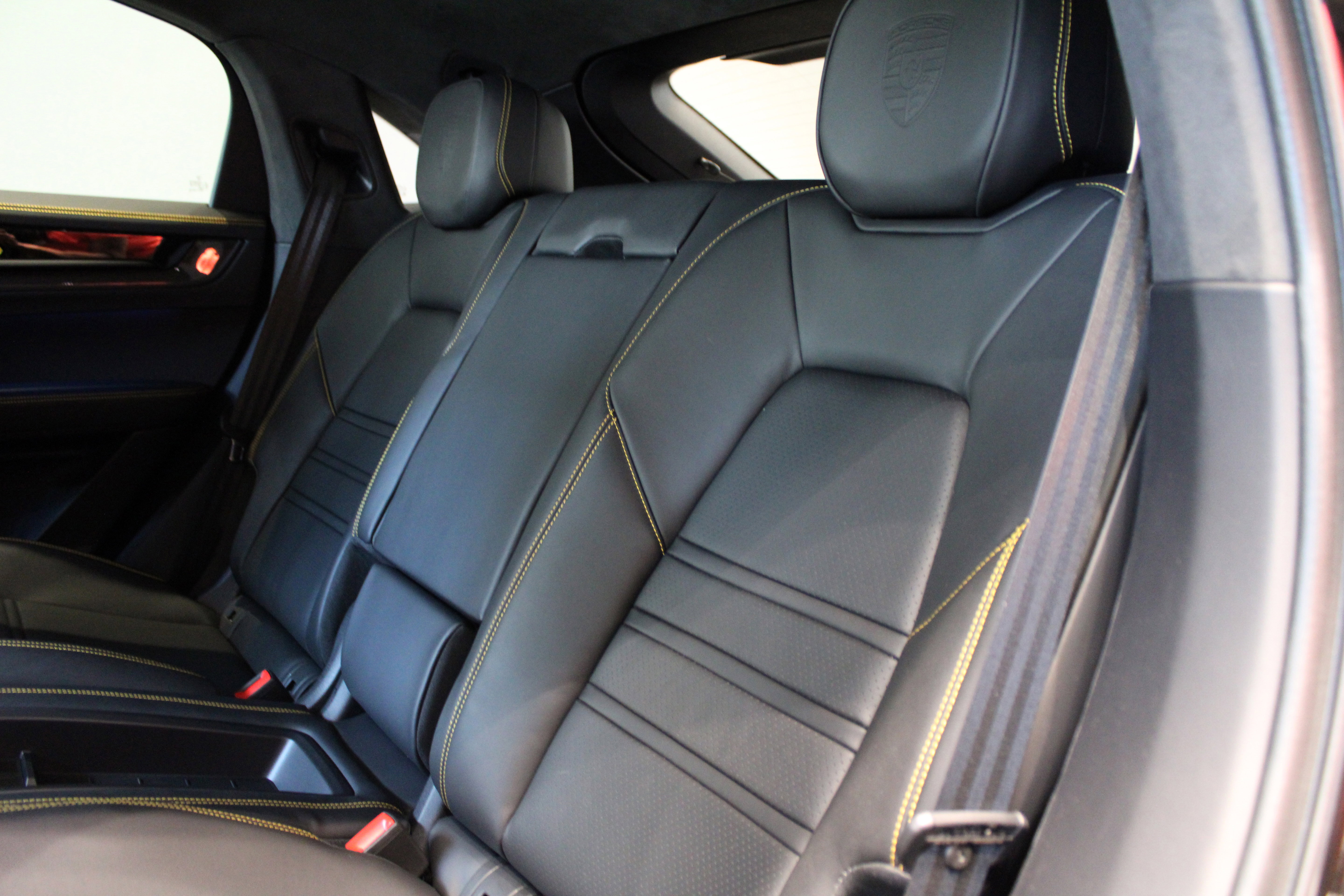 New 2025 Porsche Cayenne Turbo GT image 33