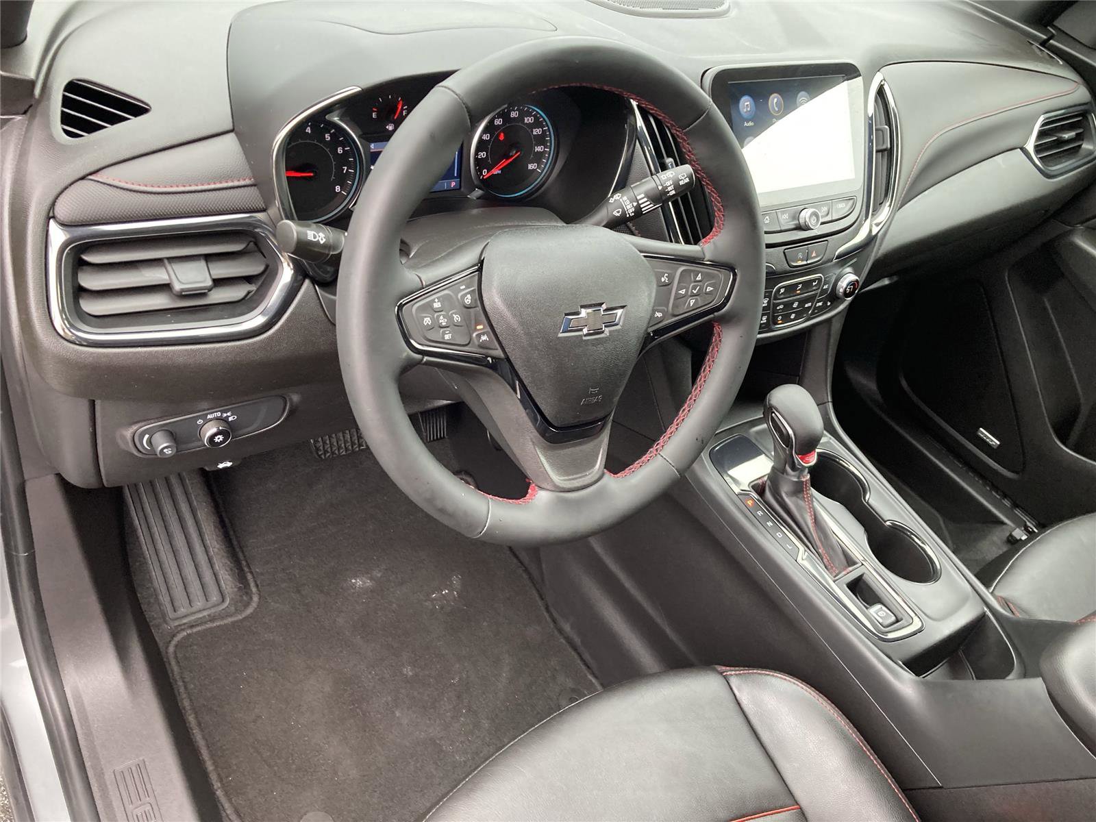 Used 2024 Chevrolet Equinox RS w/ RS Leather Package image 13