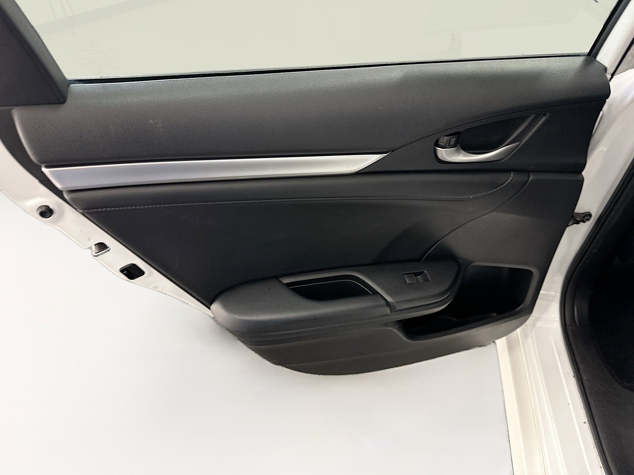 Used 2017 Honda Civic Touring image 27