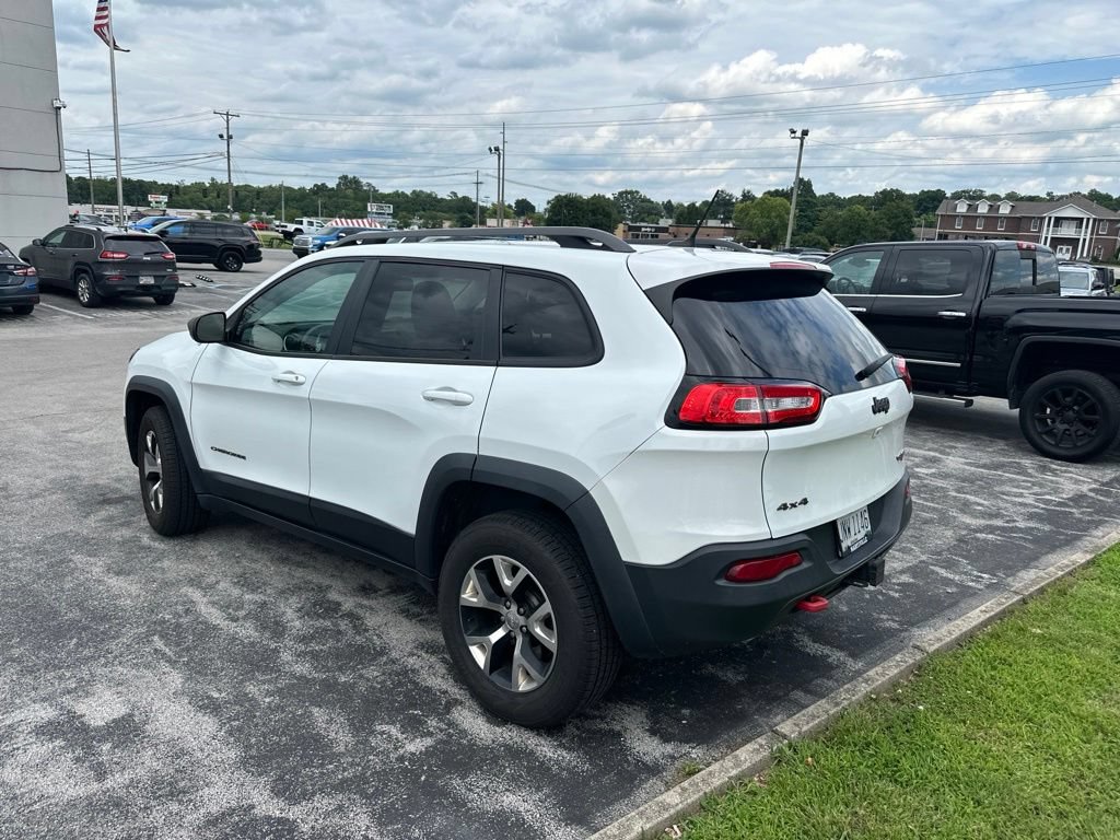 Used 2014 Jeep Cherokee Trailhawk w/ Leather Interior Group AWD/4WD image 4