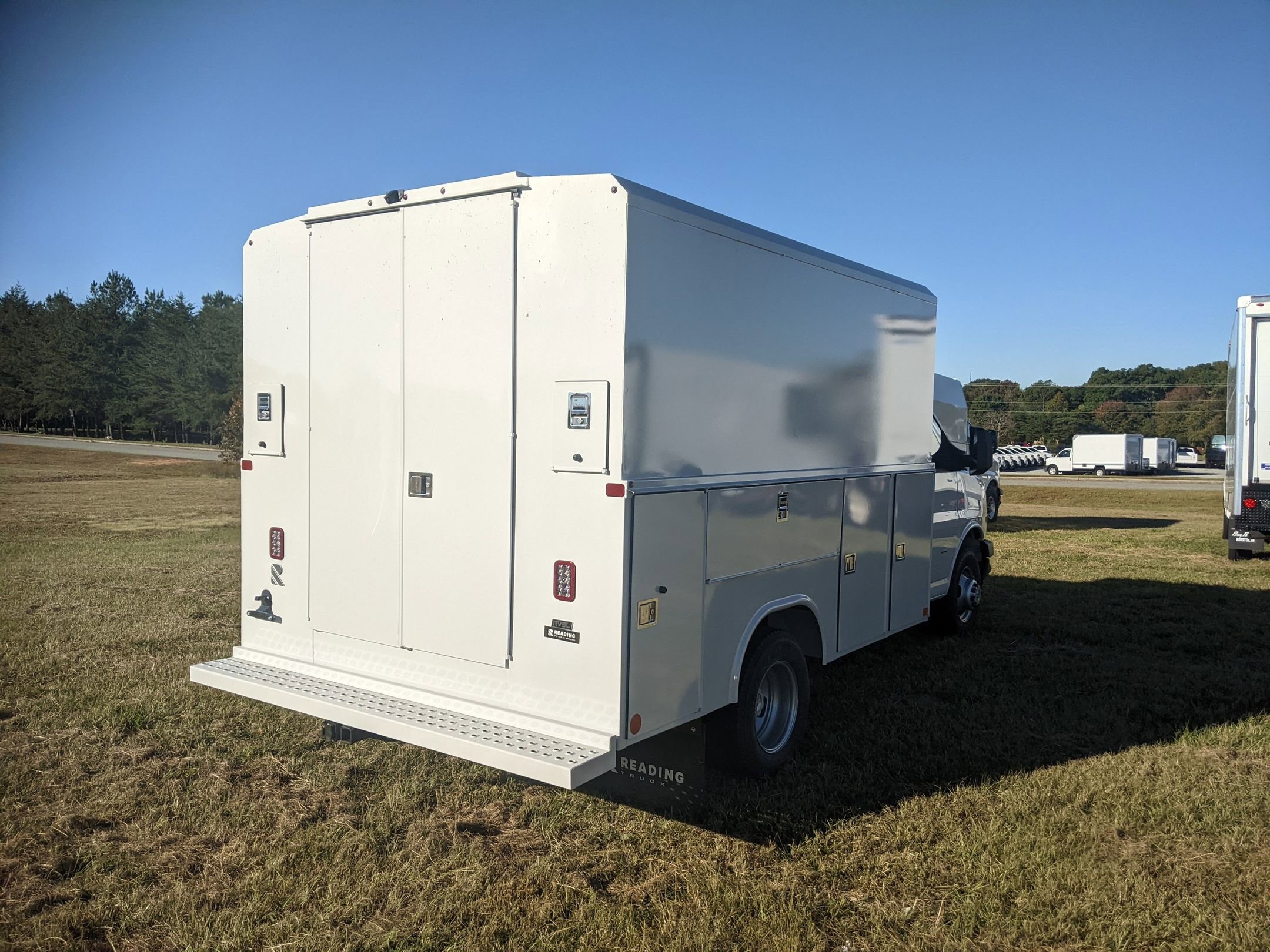 New 2025 Chevrolet Express 3500 w/ Power Convenience Package image 8