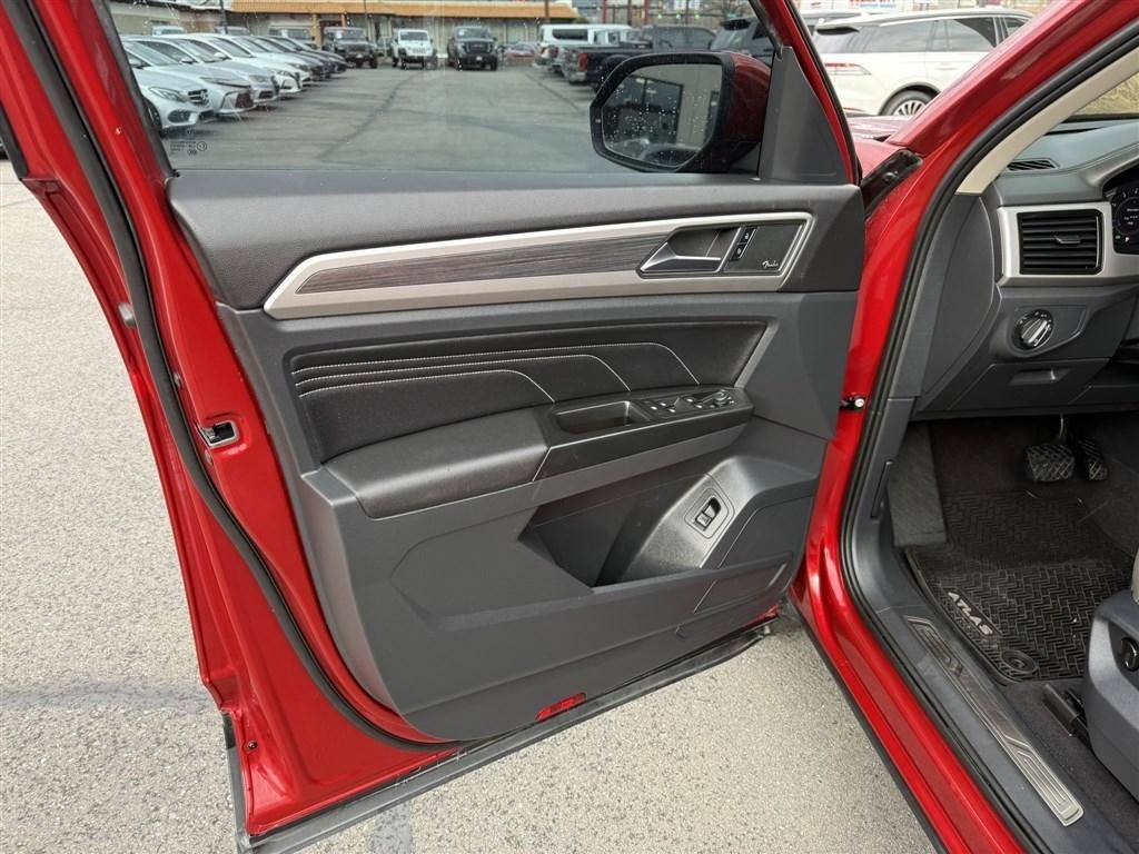 Used 2021 Volkswagen Atlas SEL Premium AWD/4WD image 19