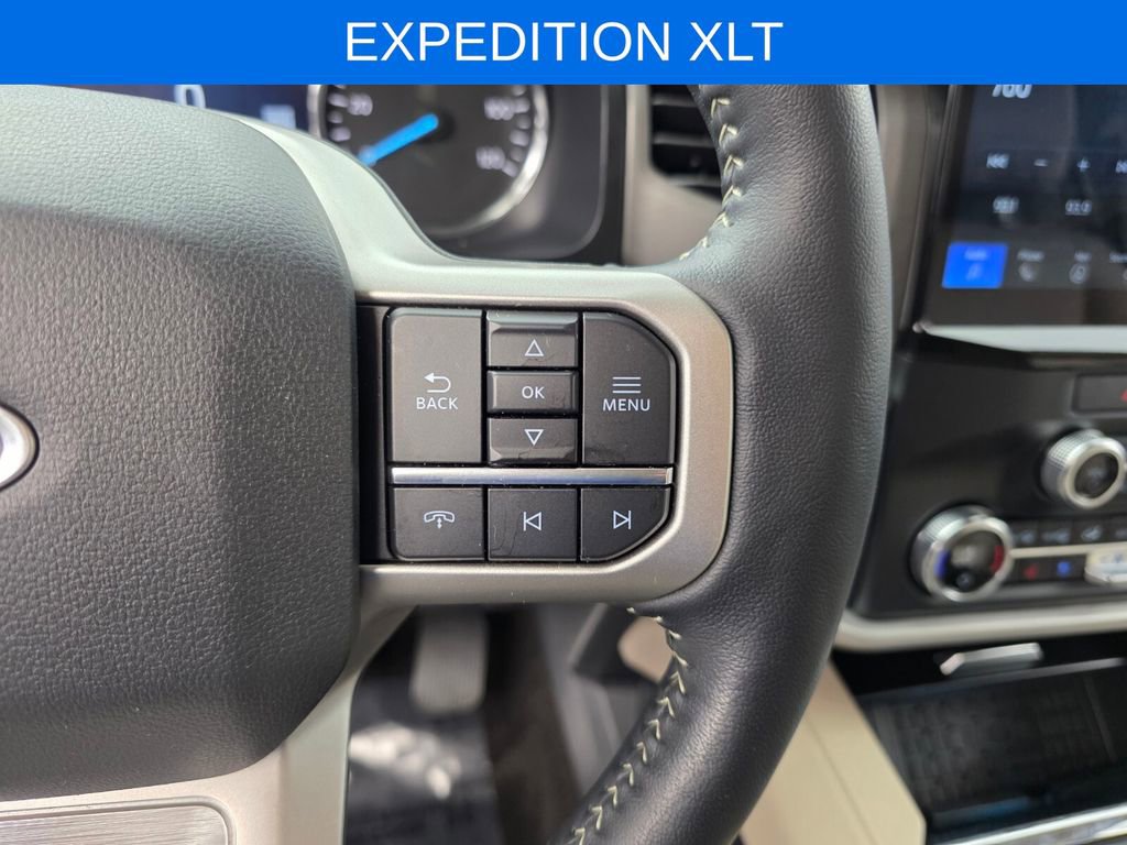 Used 2022 Ford Expedition XLT image 20
