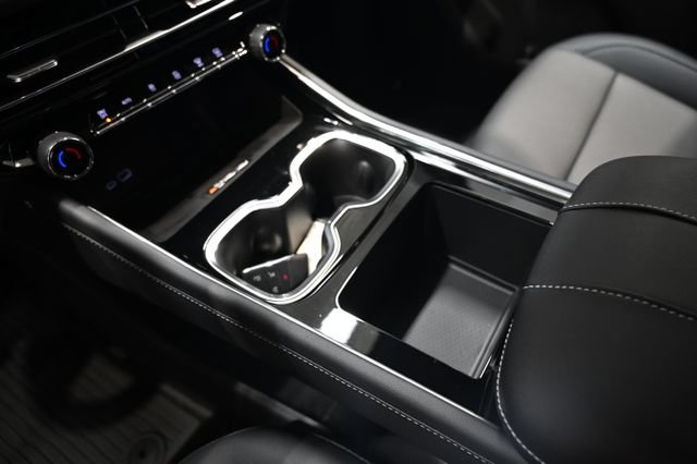 New 2027 Chevrolet Traverse LT w/ Driver Confidence Package FWD image 20
