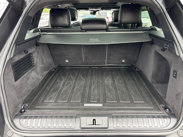 Used 2018 Land Rover Range Rover Sport HSE AWD/4WD image 30